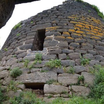 Il nuraghe Oes