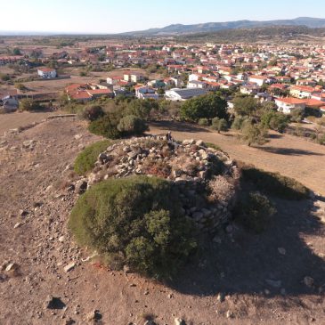 Su Gunventu, Mogoro. Il nuraghe sopra il serbatoio