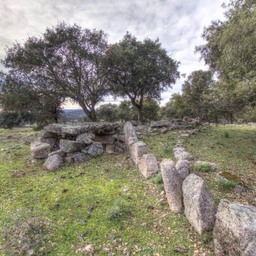 Nuraghe Intro ‘e Serra, La tomba di giganti Malacarruca di Alà dei Sardi