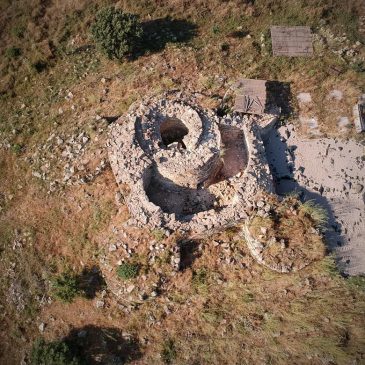 Complesso nuragico di “Santu Miali”, a Pompu, e nuraghe “Inus”, a Siris