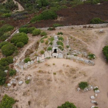 La tomba di giganti di Osono – Triei